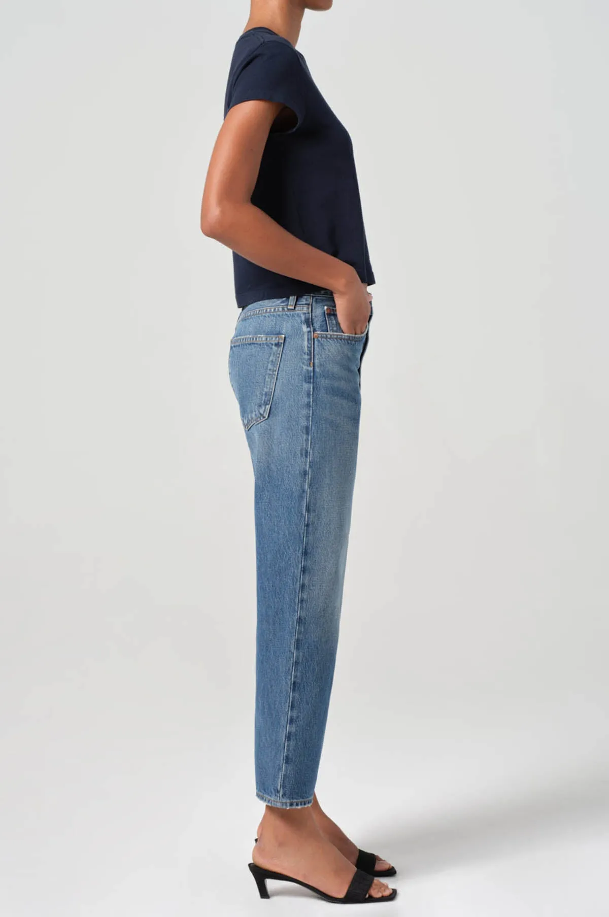90's Crop M/R Loose Straight Essence