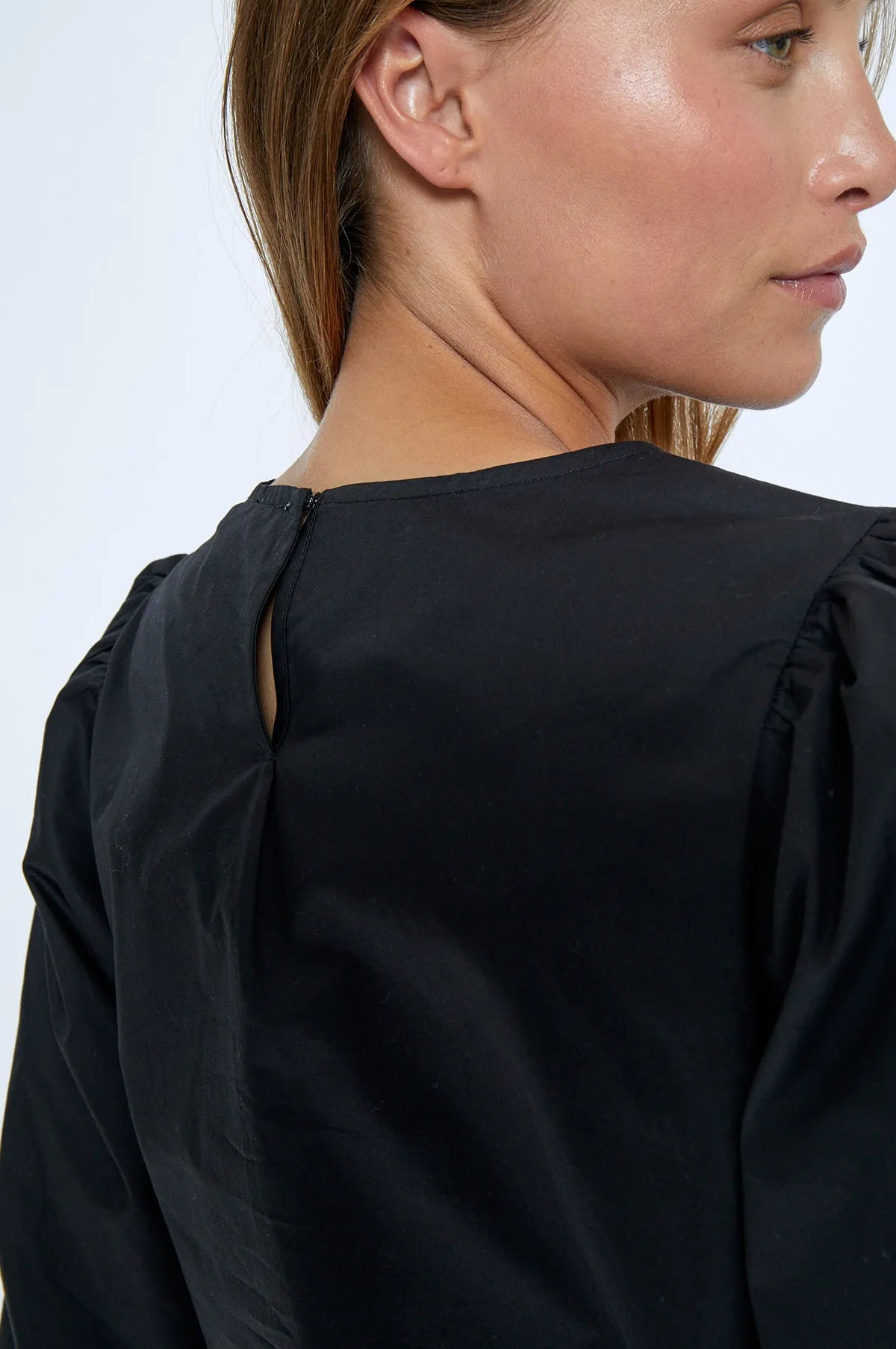 Joa Short Sleeve Blouse Black