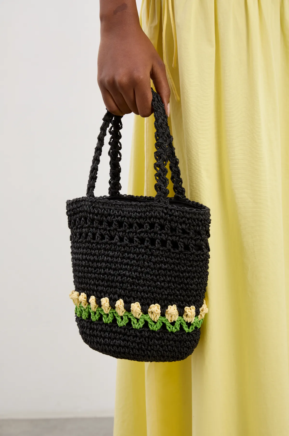 Raffia Tulip Grab Bag Black