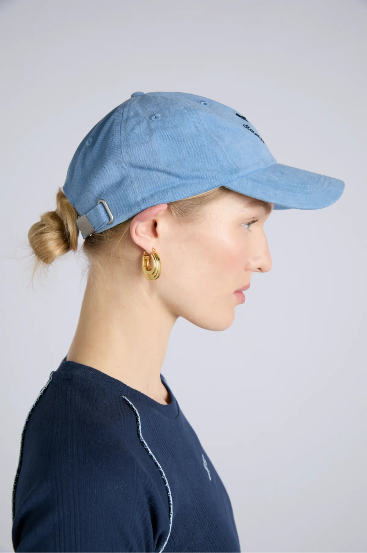 Washed Smiley Cap Blue with Navy Embroidery