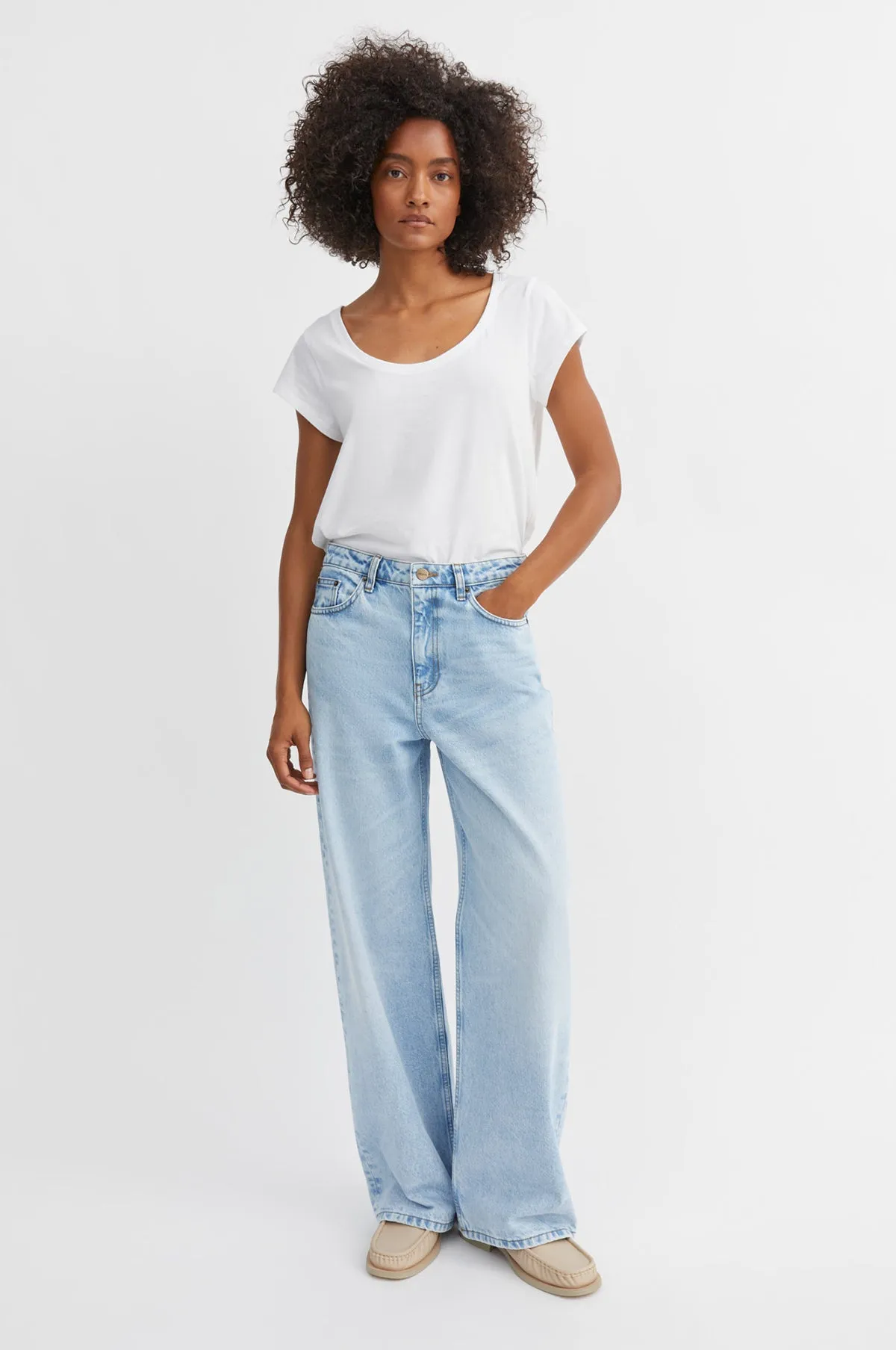 Willow Wide Jeans Worn Light Blue